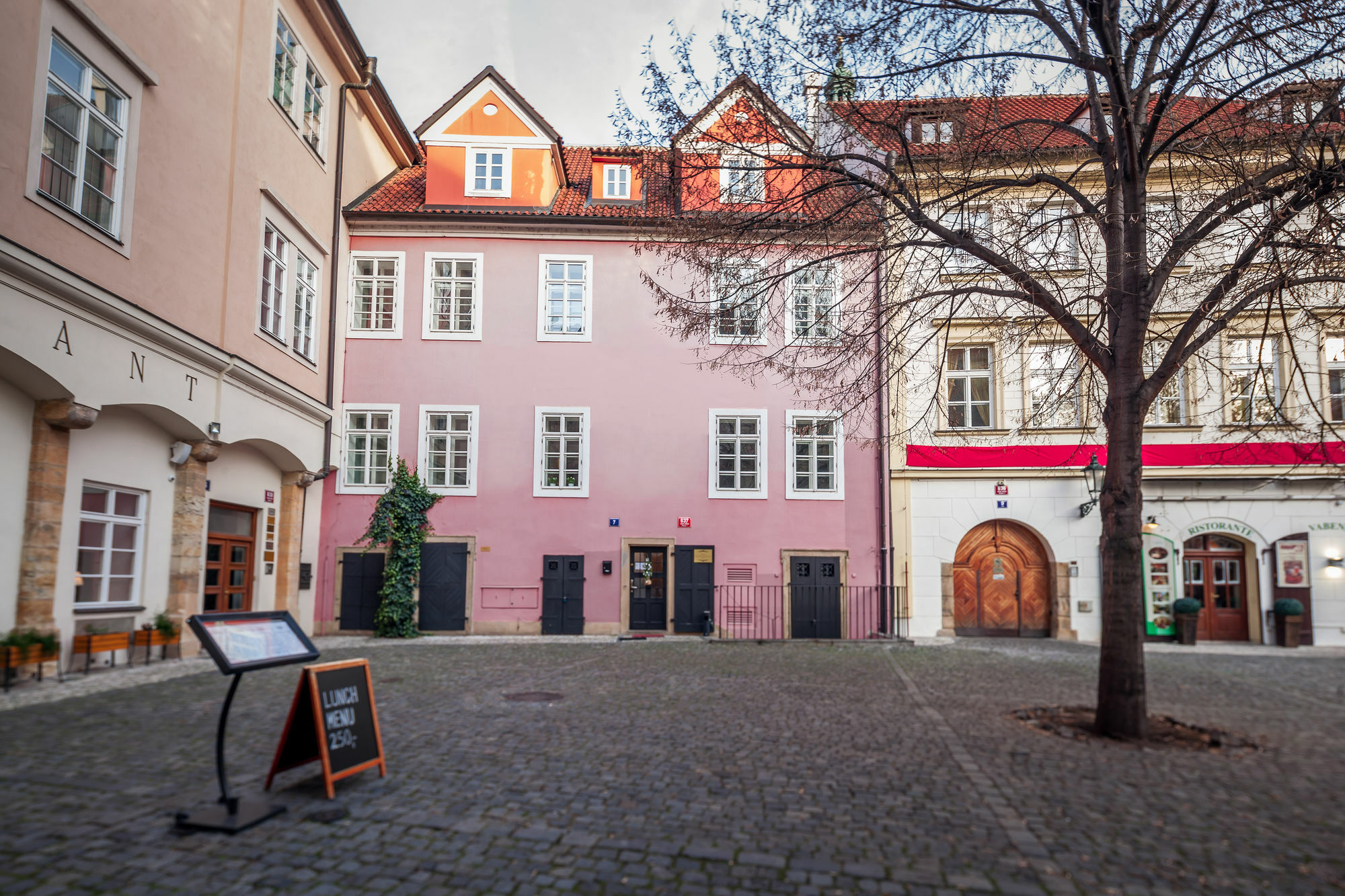 Tyn Yard Residence Prague Exterior photo